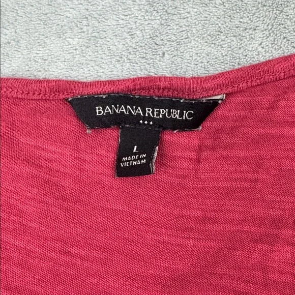 Banana Republic Women's Berry Blouse - Picture 2 of 5